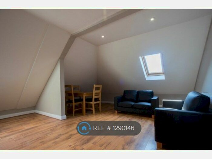 3 Bedroom Flat To Rent In Ordnance Road, Southampton SO15