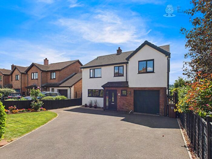 4 Bedroom Detached House For Sale In Hensons Drive, Westleigh, Tiverton, Devon, EX16