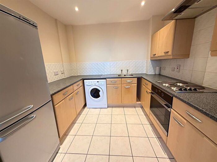 2 Bedroom Flat To Rent In Filey Road, Scarborough, YO11
