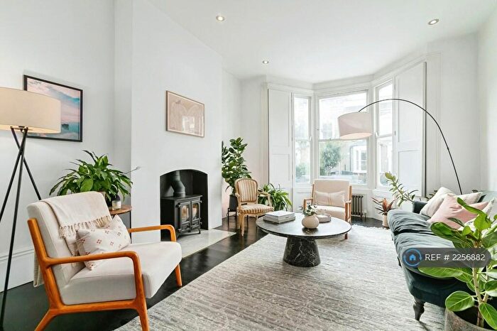 2 Bedroom Terraced House To Rent In Maury Road, London, N16