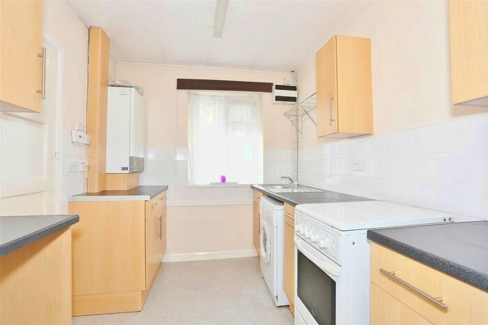 1 Bedroom Flat To Rent In Bastion Road, London, SE2