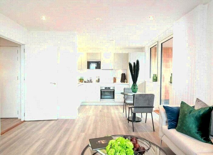 2 Bedroom Flat To Rent In Ashwell House, Merrick Road, Southall, UB2