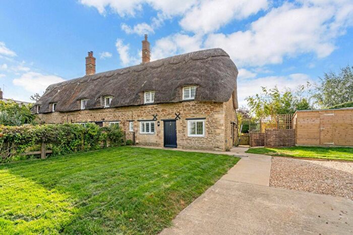 2 Bedroom Cottage To Rent In , OX3