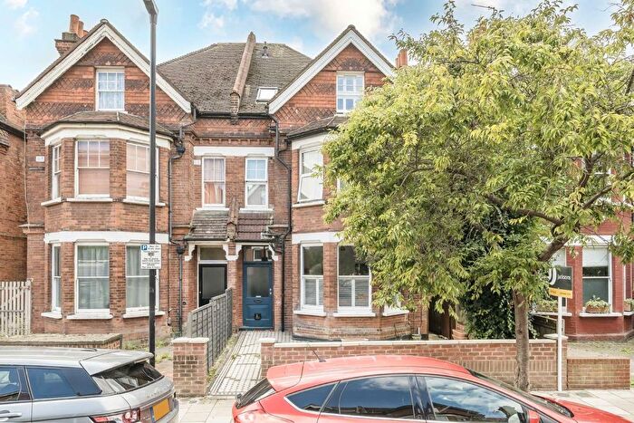 1 Bedroom Flat For Sale In Pinfold Road, Streatham, SW16