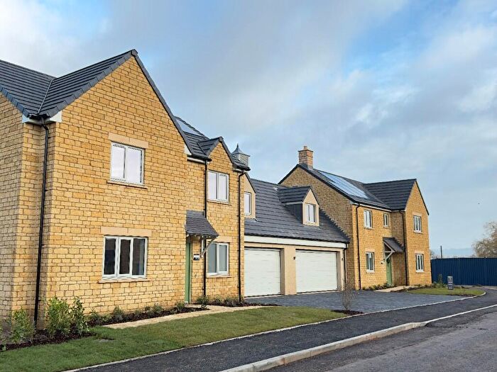 4 Bedroom Detached House For Sale In St. Margarets Drive, GL20