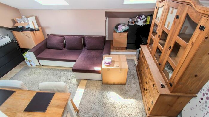 2 Bedroom Flat To Rent In Lascotts Road, London N22