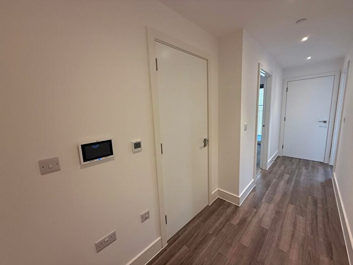 1 Bedroom Flat To Rent In Carmelia House, Aerodrome Road, Colindale Gardens, London, NW9