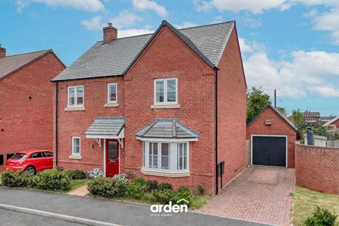 3 Bedroom Detached House For Sale In Banks Close, Hallow, WR2