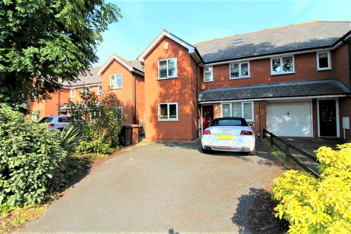 5 Bedroom Semi-Detached House To Rent In Reading Road, Ipswich IP4