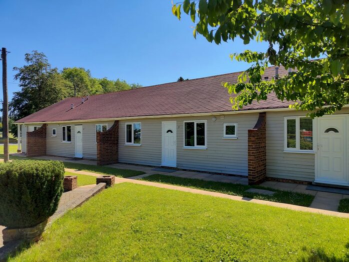 1 Bedroom Terraced Bungalow To Rent In Amp;J Motel, Flimwell, Wadhurst, TN5