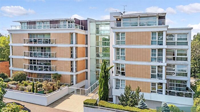 3 Bedroom Flat For Sale In Brook Parade, High Road, Chigwell, Essex, IG7