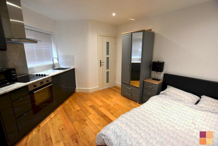 1 Bedroom Studio To Rent In The Annex, Franklin Avenue, Cheshunt, Hertfordshire, EN7