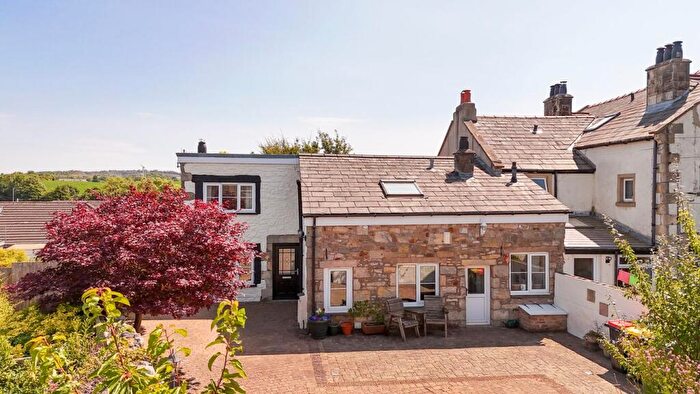 3 Bedroom Character Property For Sale In The Old Coach House, Crag Bank Road, Carnforth, LA5