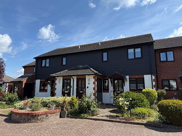 1 Bedroom Flat To Rent In Chestnut Court, Sea Road, East Preston, BN16