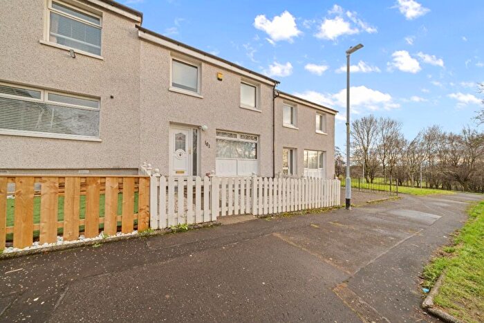 3 Bedroom Flat To Rent In Inveresk Street, Greenfield, Glasgow, G32