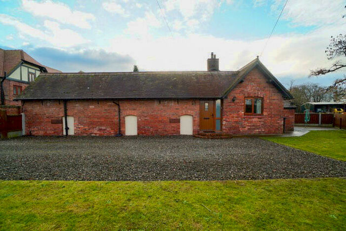 2 Bedroom Detached Bungalow To Rent In Dodleston Lane, CH4