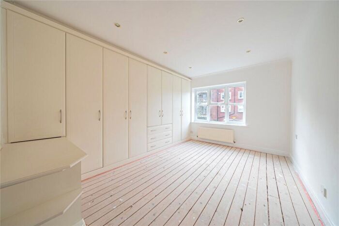 2 Bedroom Apartment For Sale In The Moorings, Harrogate Road, Leeds, West Yorkshire, LS17