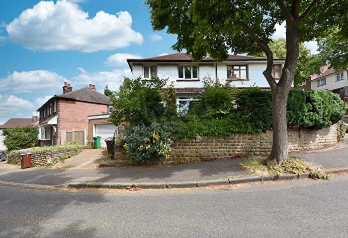 3 Bedroom House For Sale In Warren Avenue, Nottingham, NG5
