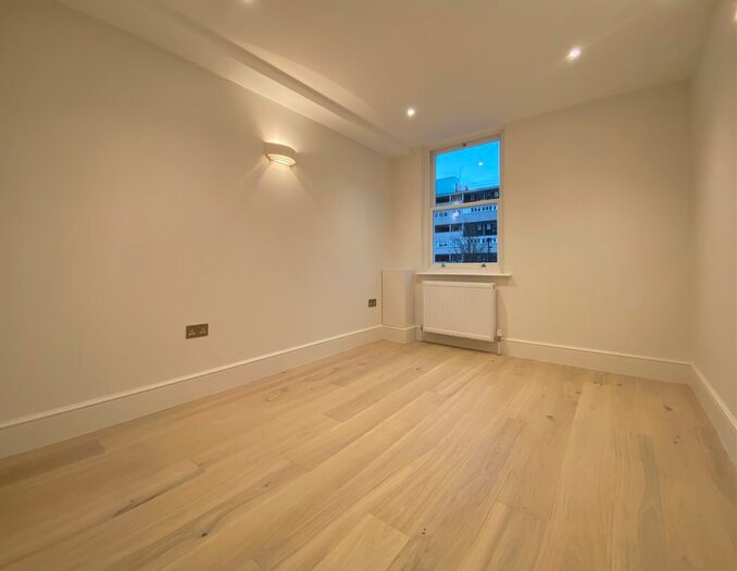 1 Bedroom Flat To Rent In Roman Road, London, E2