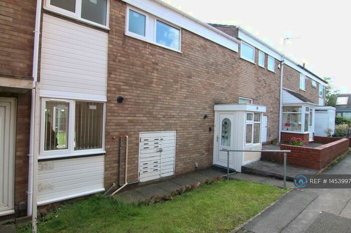3 Bedroom Terraced House To Rent In Daren Close, Birmingham, B36