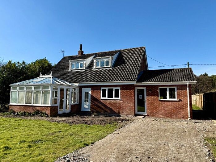 3 Bedroom Chalet For Sale In Hill Farm House, Wroxham Road, Rackheath, Norwich, Norfolk, NR13