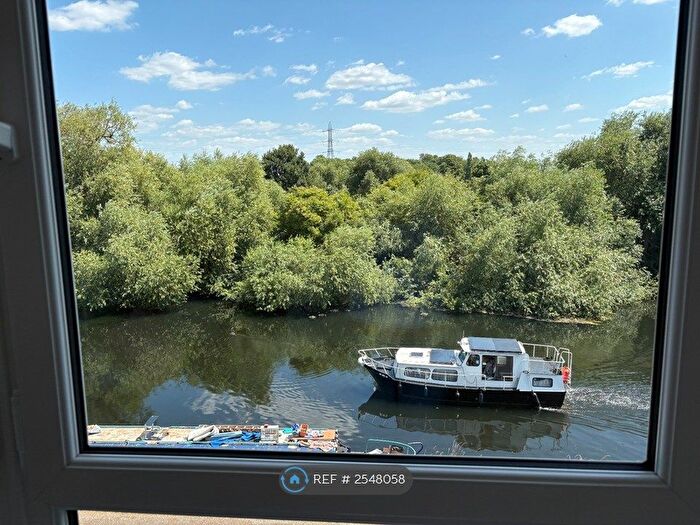 1 Bedroom Flat To Rent In Armadale Close, Tottenham Hale, N17