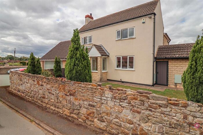 3 Bedroom Detached House For Sale In Dowcarr Lane, Harthill, Sheffield, S26