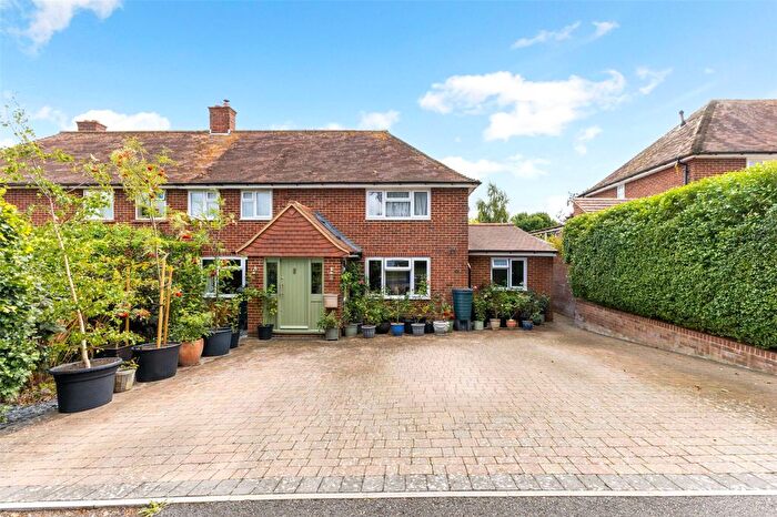 5 Bedroom Country House For Sale In Spring Close, Sherborne St John, RG24