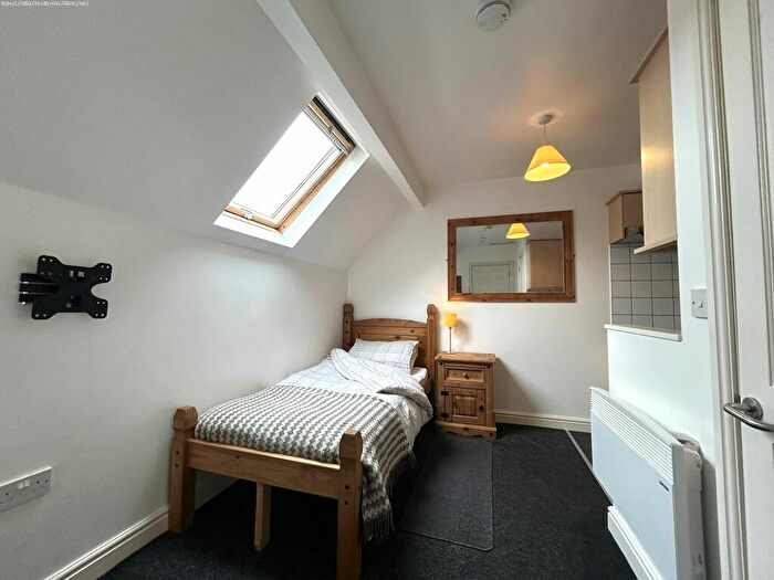 Studio To Rent In Maud Avenue, Leeds, West Yorkshire, LS11