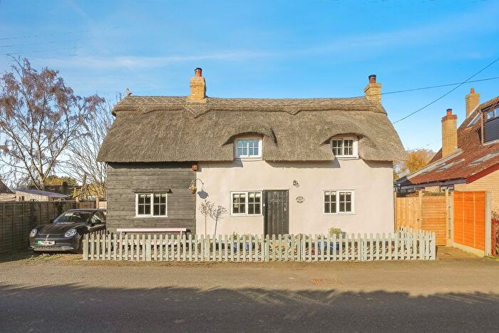 3 Bedroom Property For Sale In Staploe, St. Neots, PE19