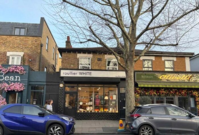 2 Bedroom Flat To Rent In Lordship Lane, East Dulwich, SE22