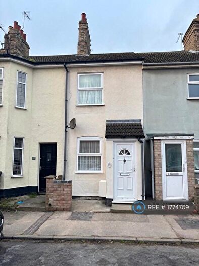3 Bedroom Terraced House To Rent In Queens Road, Lowestoft, NR32