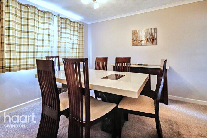 4 Bedroom Detached House To Rent In Eastmere, Swindon, SN3