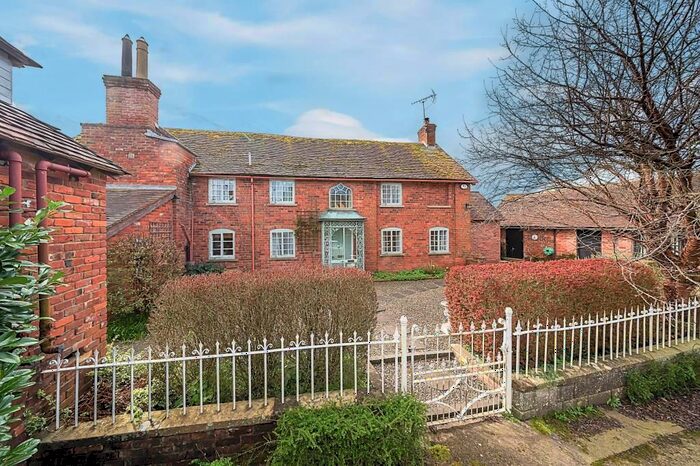 4 Bedroom Detached House For Sale In Yarpole, Herefordshire, HR6