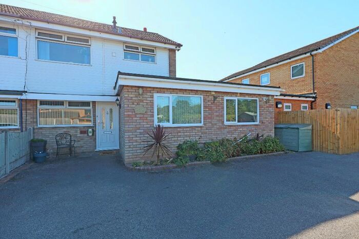 3 Bedroom Semi-Detached House To Rent In Friars Avenue, Stone, Staffordshire, ST15