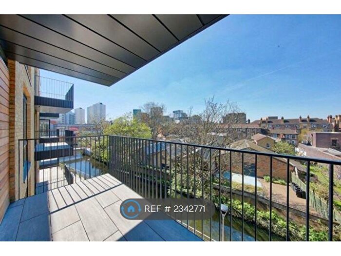 1 Bedroom Flat To Rent In Gowing House, London, SW18