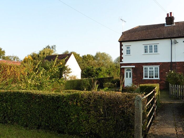3 Bedroom Semi-Detached House To Rent In Elm Cottages, Green Lanes, White Notley, Witham, CM8