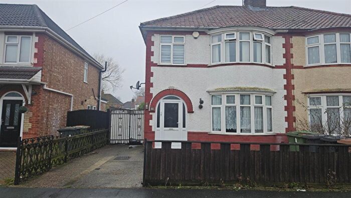 3 Bedroom House To Rent In Peveril Road, Peterborough, PE1