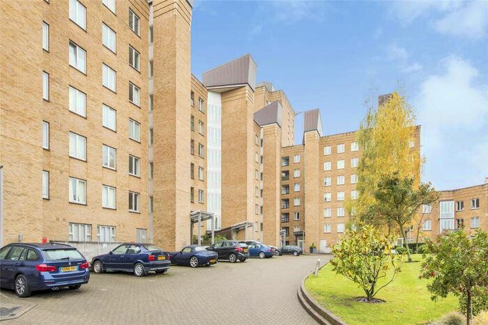 1 Bedroom Apartment To Rent In Dundee Wharf, E14