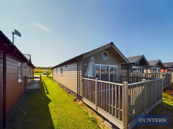 2 Bedroom Lodge For Sale In Moor Road, Hunmanby Gap, Filey, YO14