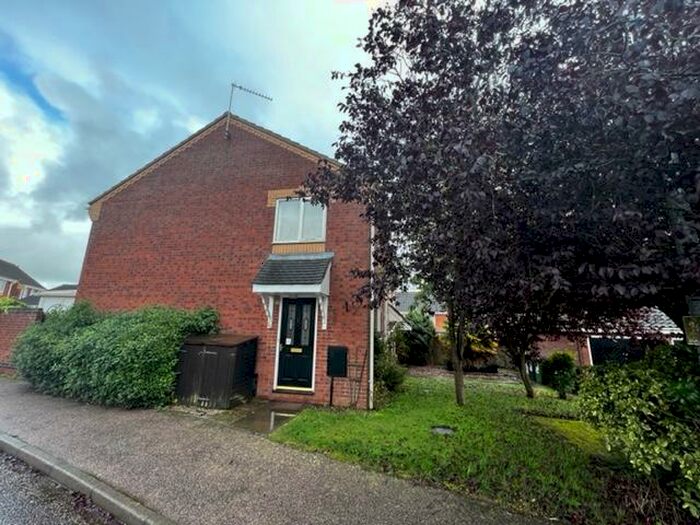 2 Bedroom Terraced House To Rent In Mayfield Way, North Walsham, NR28