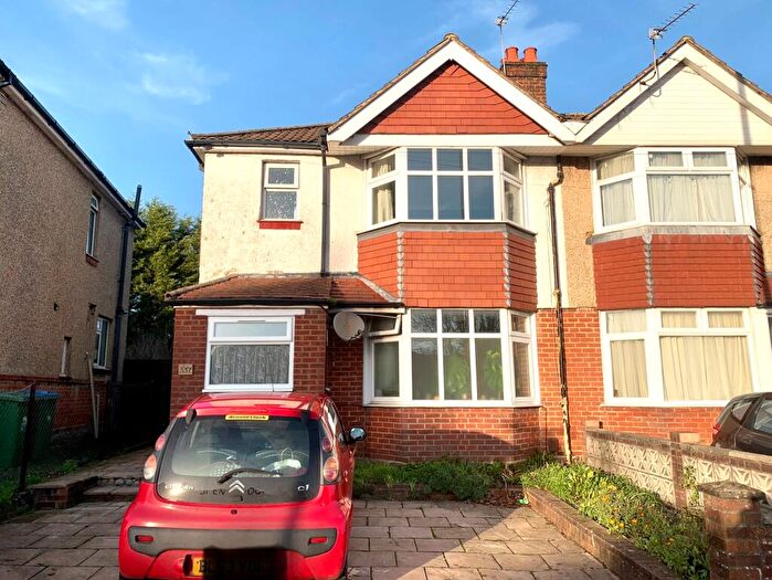 4 Bedroom Semi-Detached House To Rent In Bassett, SO16