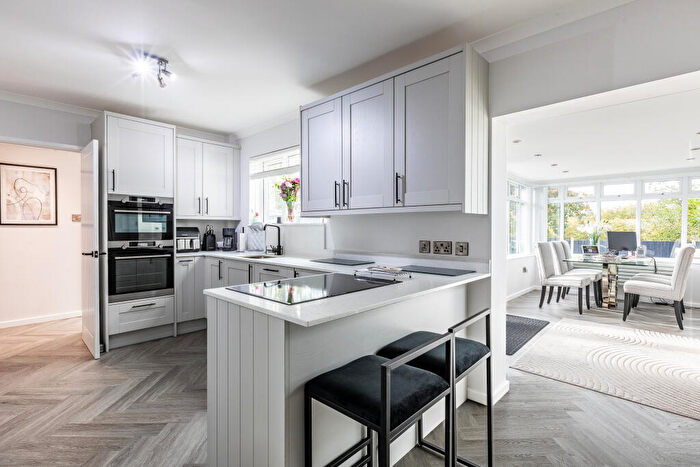 3 Bedroom End Of Terrace House For Sale In Chakeshill Drive, BS10