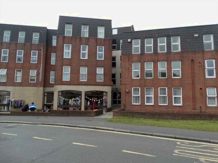 1 Bedroom Flat To Rent In Harfield Court, Bognor Regis, PO21
