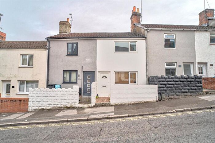 2 Bedroom Terraced House For Sale In Eastcott Hill, Swindon, Wiltshire, SN1