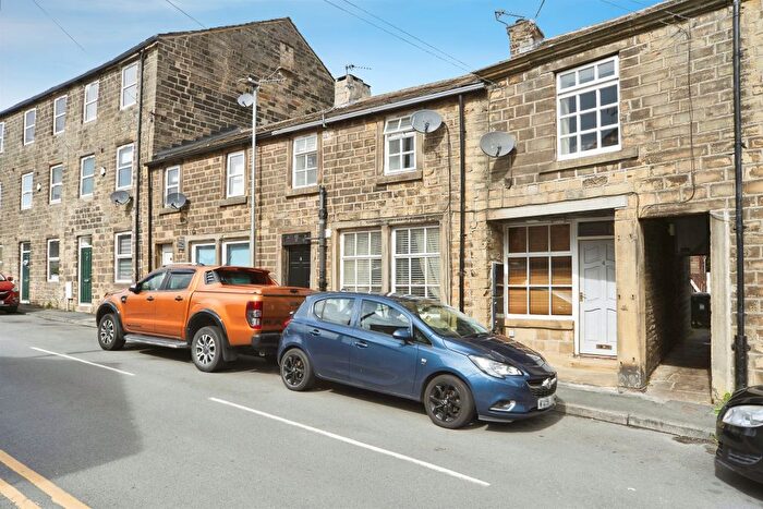 1 Bedroom Terraced House For Sale In Mill Street, Cullingworth, Bradford, BD13