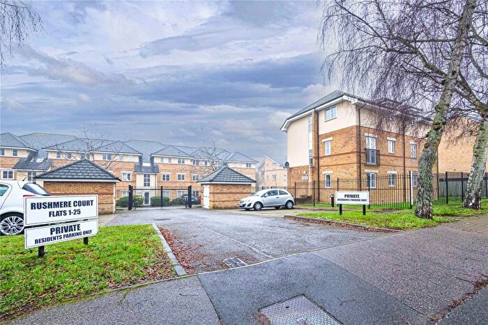 2 Bedroom Apartment For Sale In Ebberns Road, Apsley, Hemel Hempstead, Hertfordshire, HP3