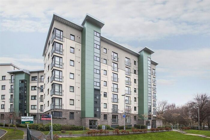 2 Bedroom Flat To Rent In Lochend Park View, Lochend, Edinburgh, EH7
