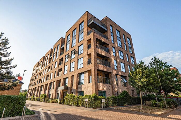 1 Bedroom Flat For Sale In Hoy Close, Colindale Gardens, Colindale, NW9