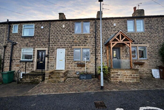 2 Bedroom Terraced House For Sale In Windhill Old Road, Thackley, Bradford, BD10